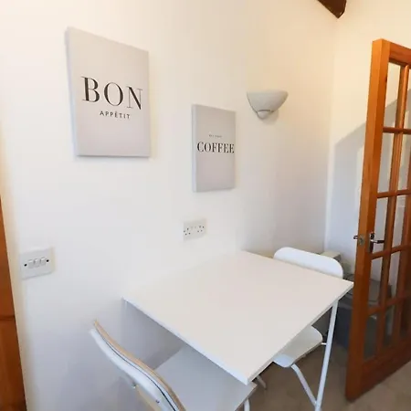 Stable At The Long Barn- Beautiful Getaway In Tockington Ferienhaus Bristol